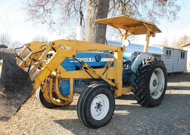 Gobert's Ford 2600 loader