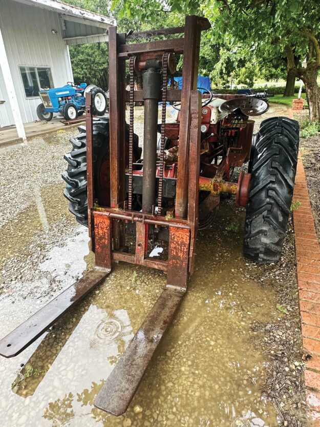 8N Blackwelder forklift